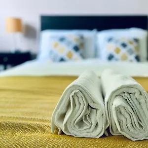 https://noahs-place-in-mile-end.cambridgehotelsuk.com